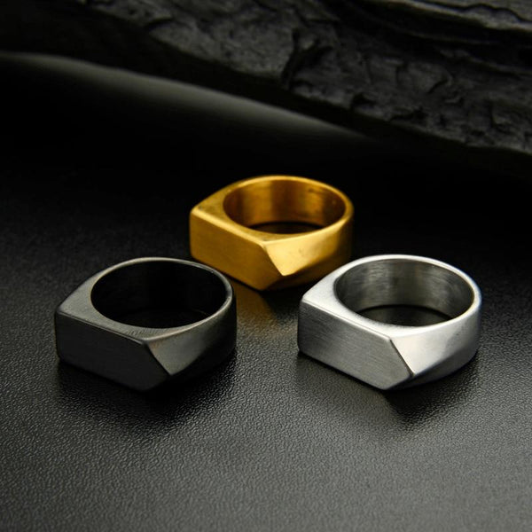 Omiros Arrow Ring