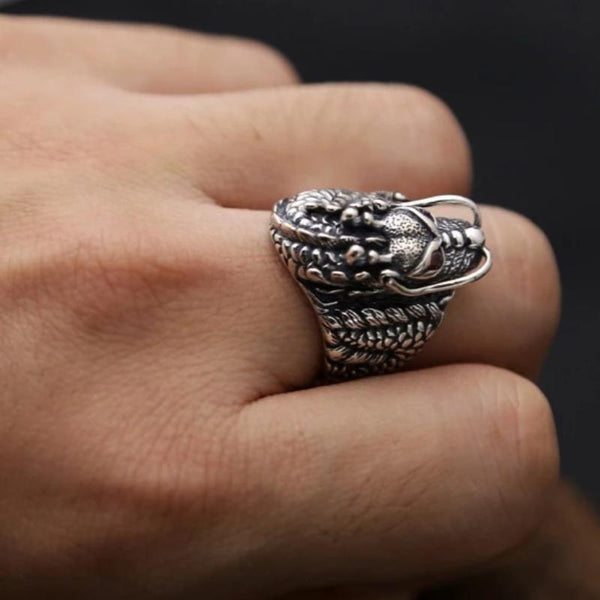 Gothic Dragua Ring