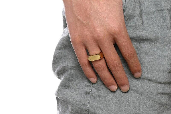 Omiros Arrow Ring