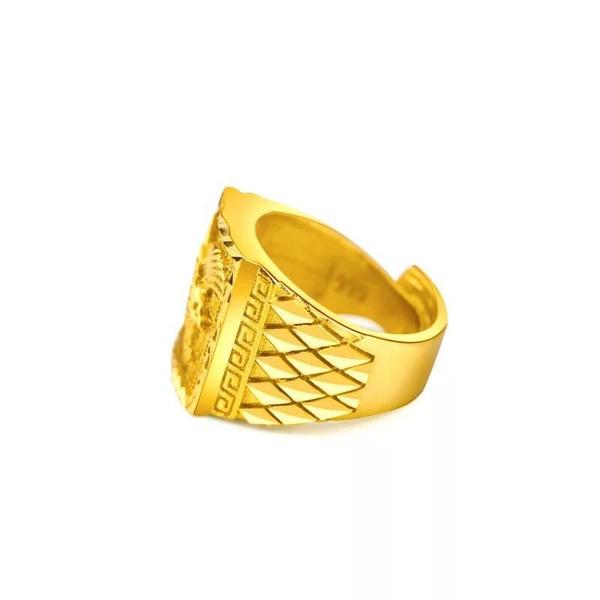 Gold Aguila Ring
